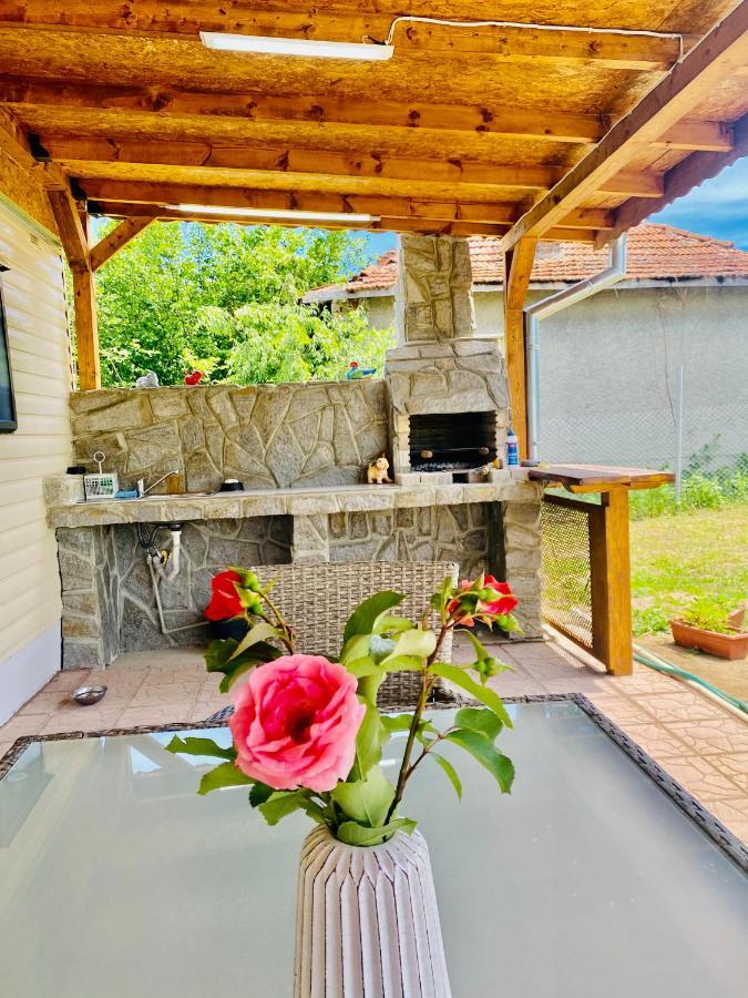 Caravans 10 Min To Tsonevo Lake & 35 Min To Black Sea Εξωτερικό φωτογραφία