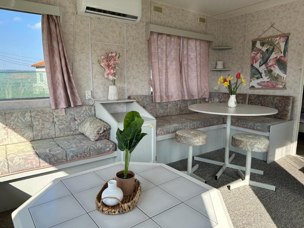 Caravans 10 Min To Tsonevo Lake & 35 Min To Black Sea Εξωτερικό φωτογραφία